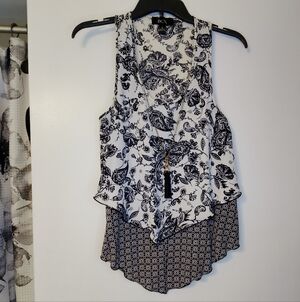 BCX Black and White Floral Women's Top